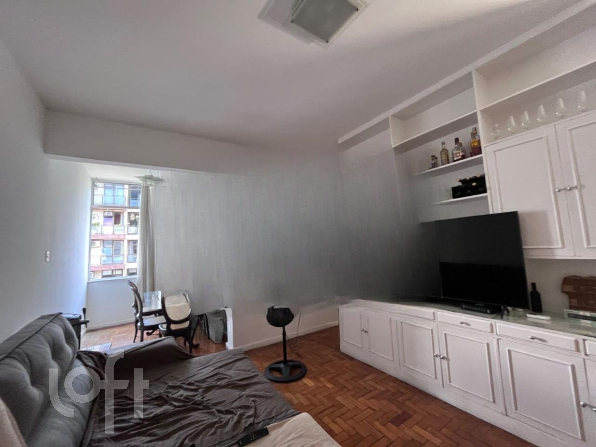 Apartamento à venda com 2 quartos, 75m² - Foto 3