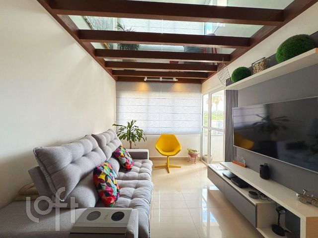 Apartamento com 60m², 2 dormitórios, 1 suíte, 2 vagas, Menino Deus em Porto Alegre