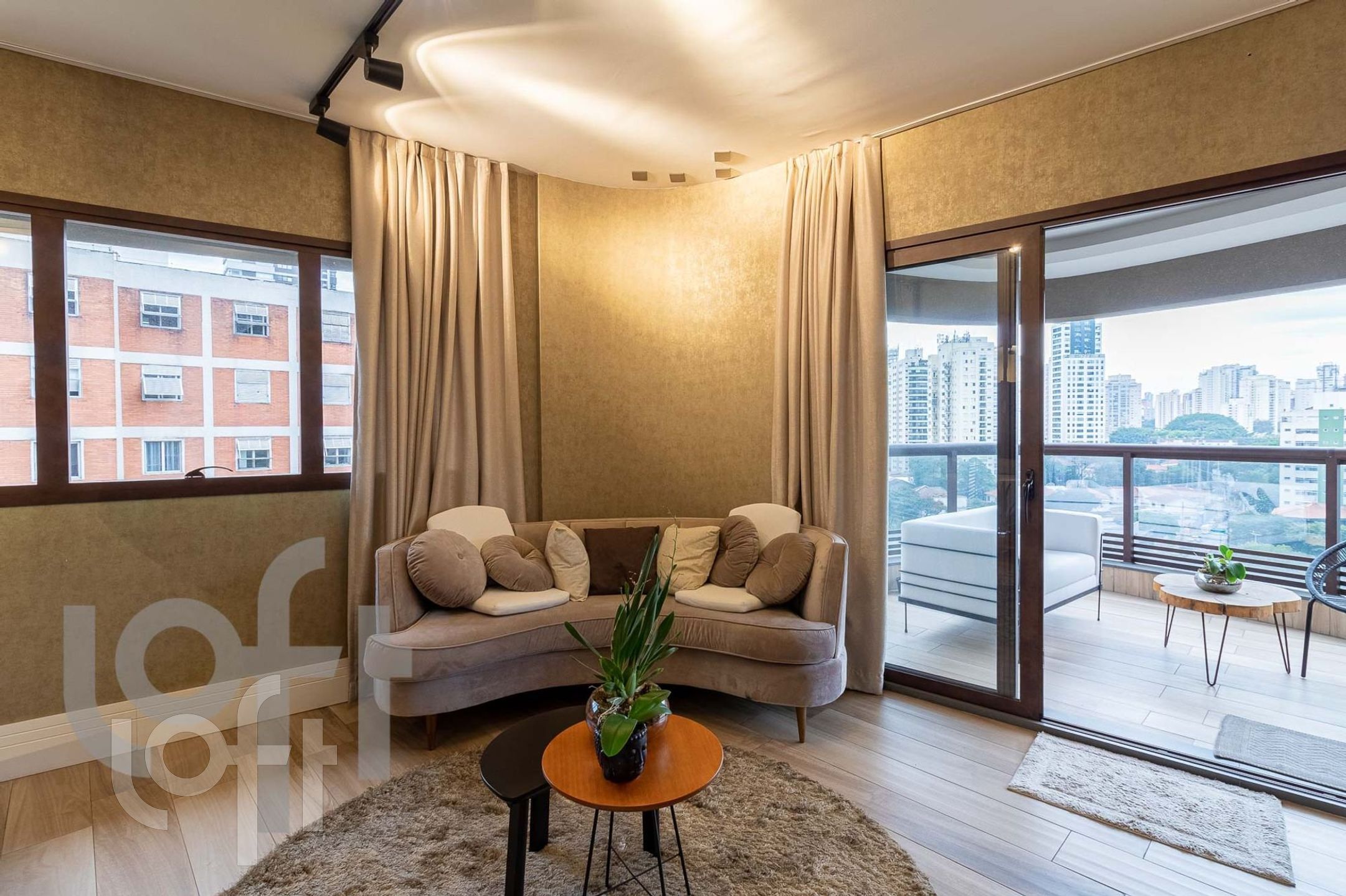 Apartamento à venda em Vila Olímpia com 51 m², 1 quarto, 2 vagas