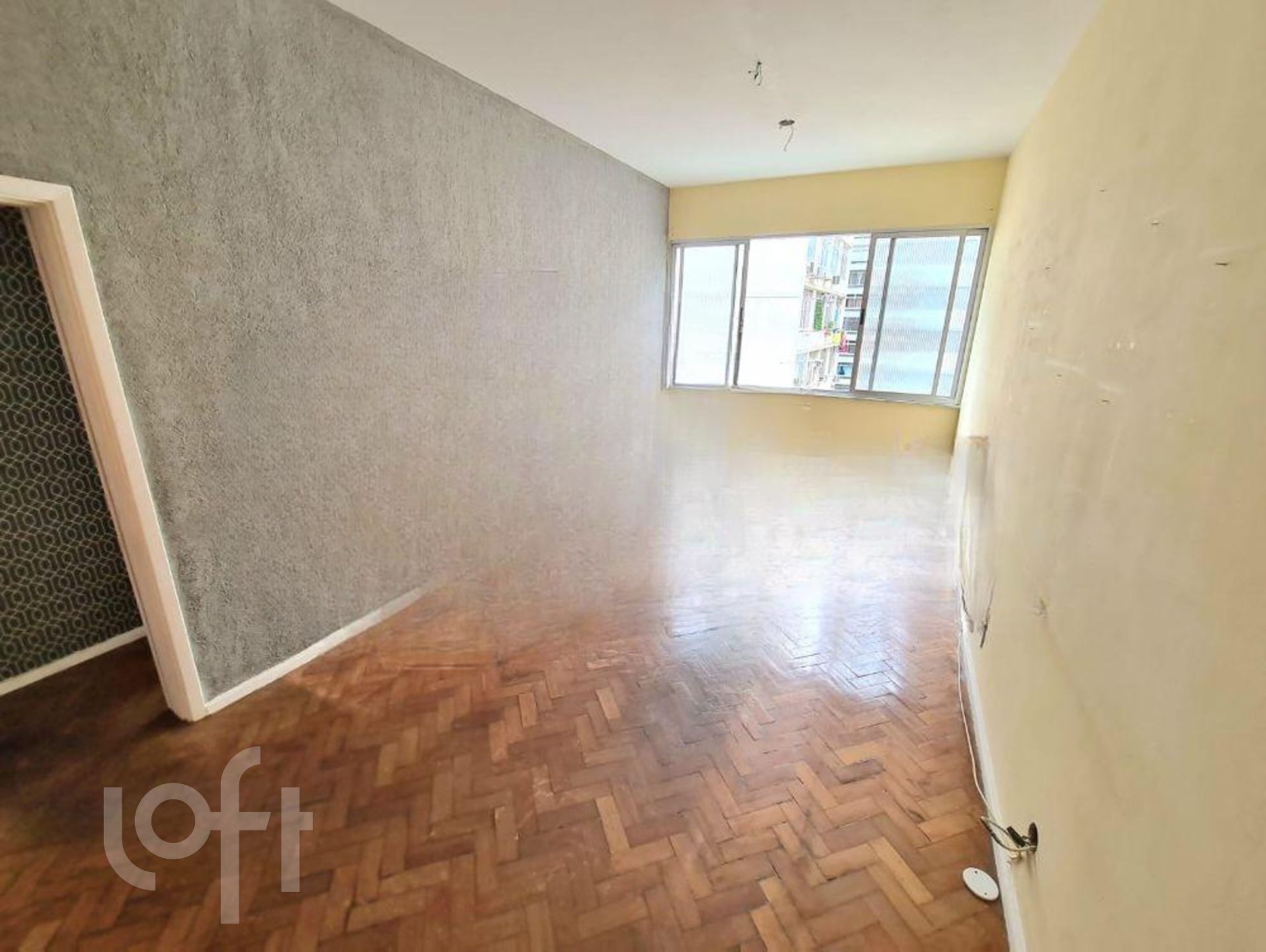 Apartamento à venda com 2 quartos, 70m² - Foto 3