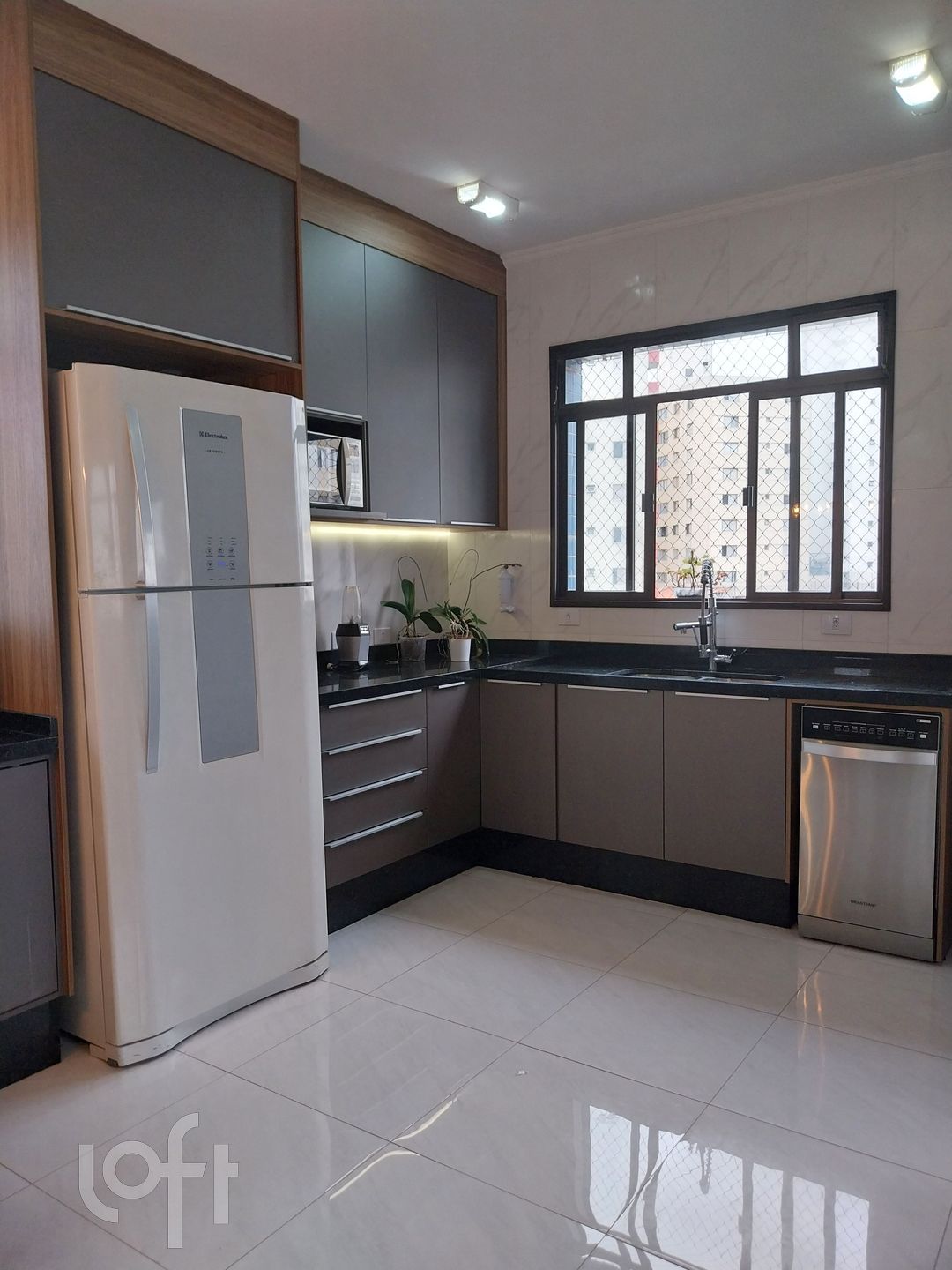 Apartamento à venda com 4 quartos, 180m² - Foto 16