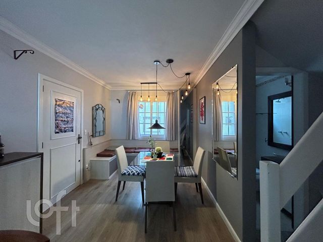 Apartamento com 75m², 2 dormitórios, 1 suíte, 1 vaga, Jardim Botânico em Porto Alegre