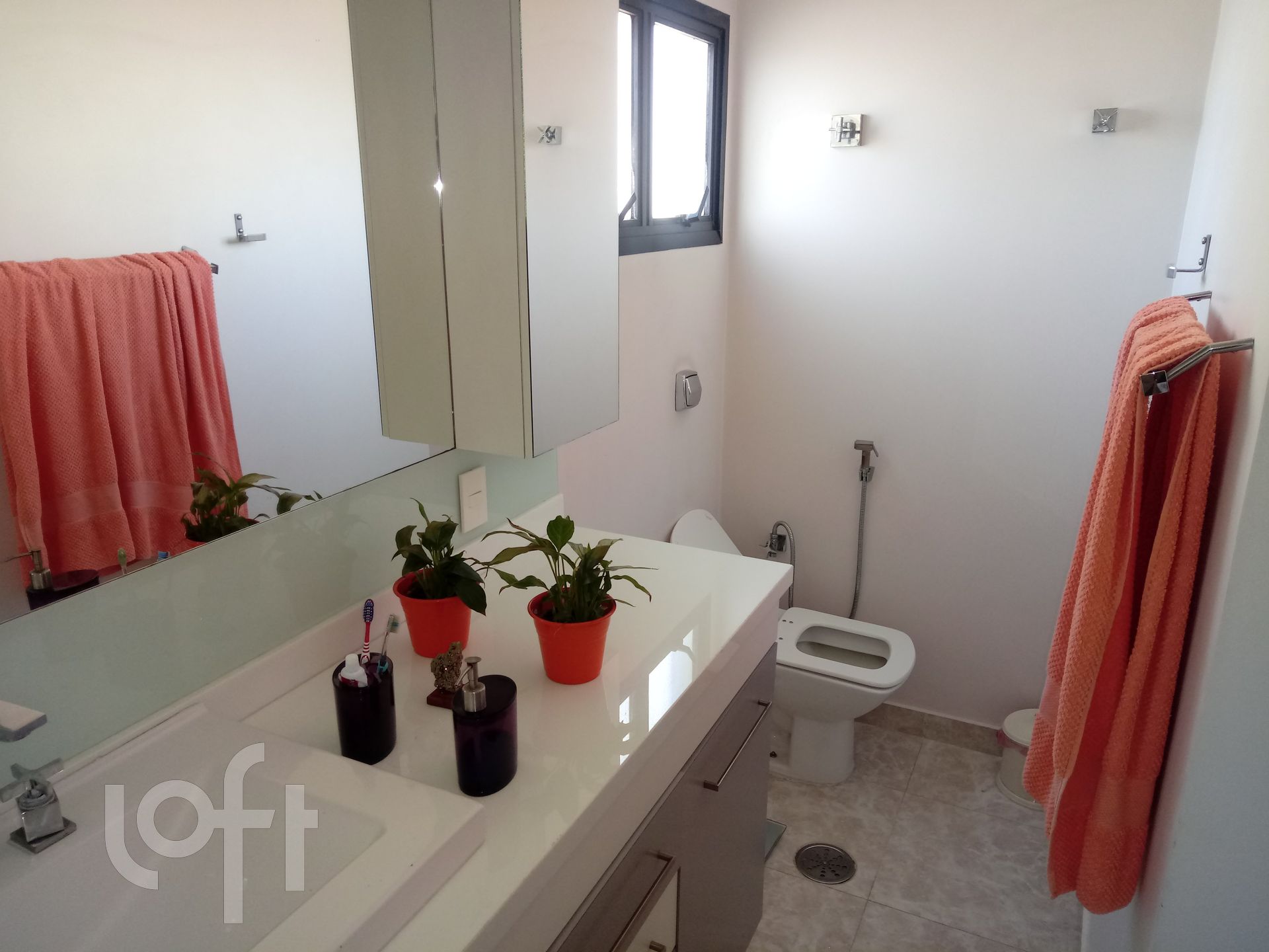 Apartamento à venda com 4 quartos, 186m² - Foto 2