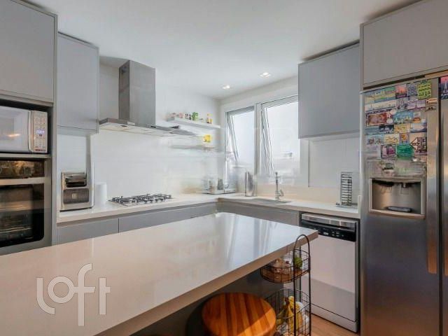 Apartamento com 137m², 3 dormitórios, 3 suítes, 2 vagas, Rio Branco em Porto Alegre