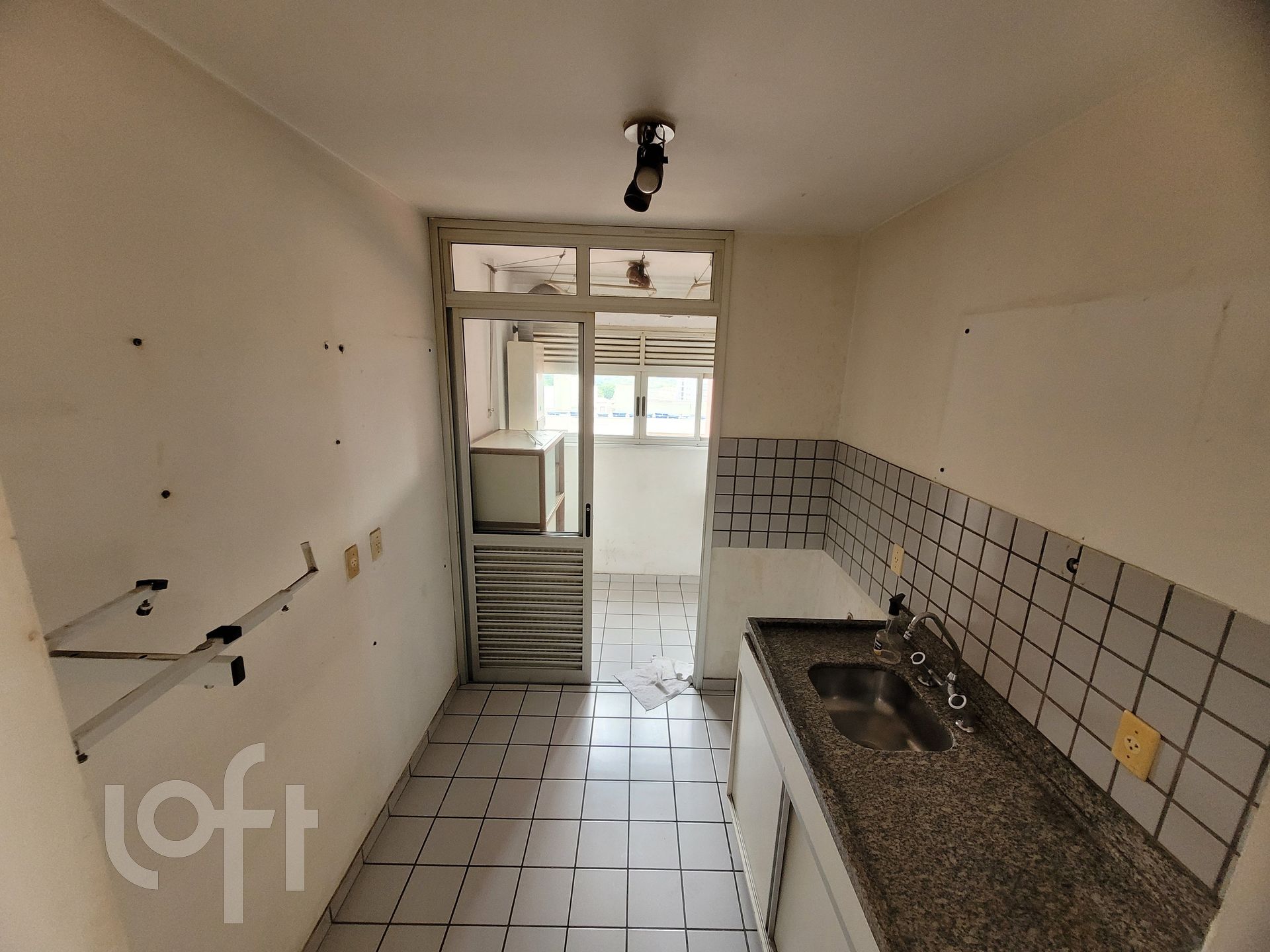 Apartamento à venda com 2 quartos, 60m² - Foto 5