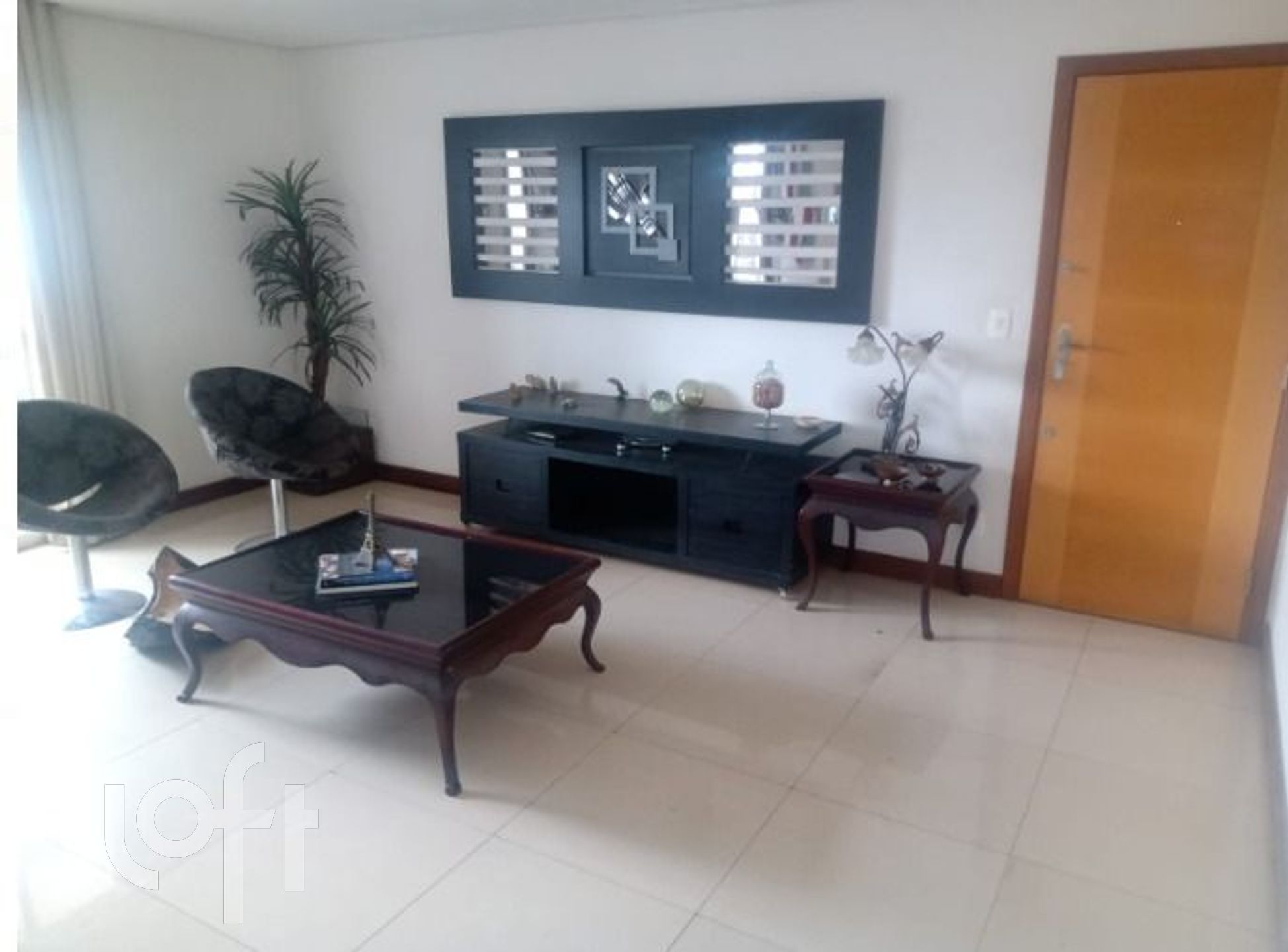 Apartamento à venda com 4 quartos, 220m² - Foto 4