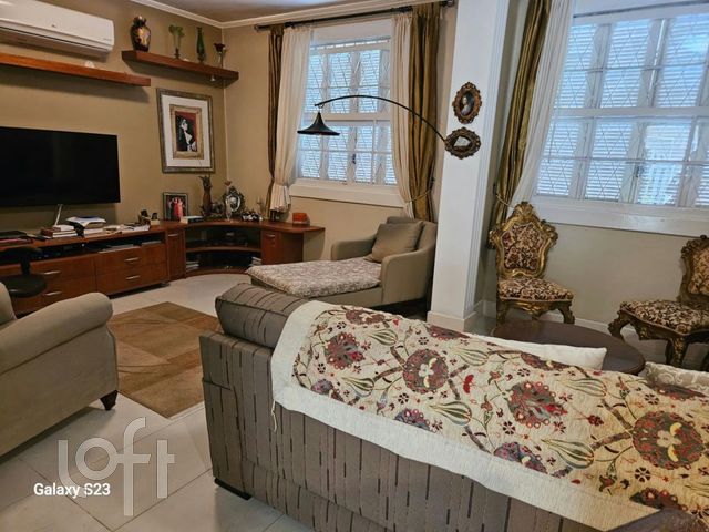 Apartamento com 115m², 2 dormitórios, 1 suíte, 1 vaga, Auxiliadora em Porto Alegre