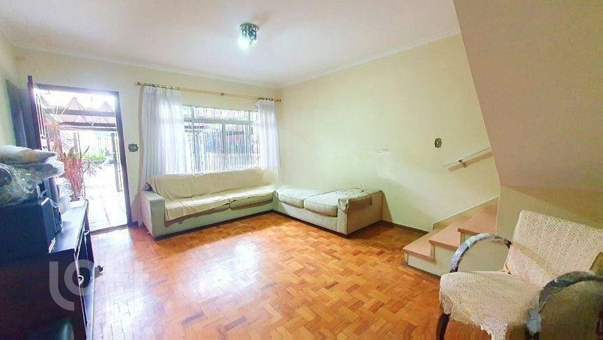 Casa à venda com 3 quartos, 145m² - Foto 1