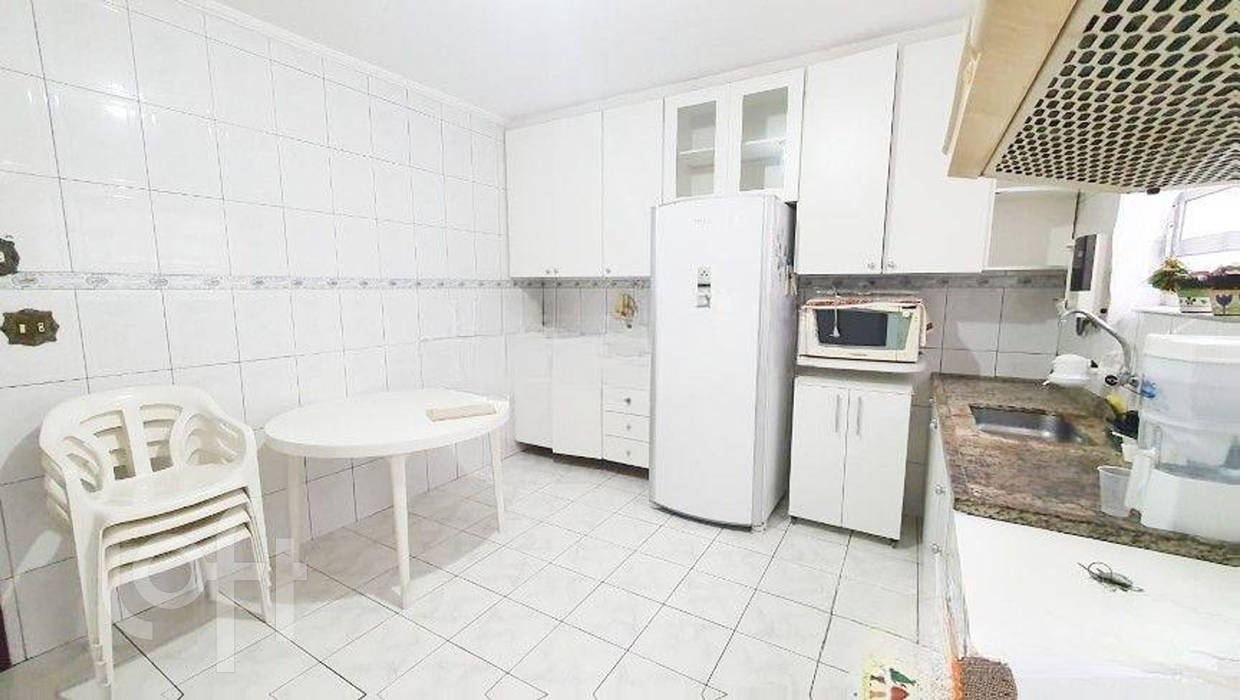 Casa à venda com 3 quartos, 145m² - Foto 4