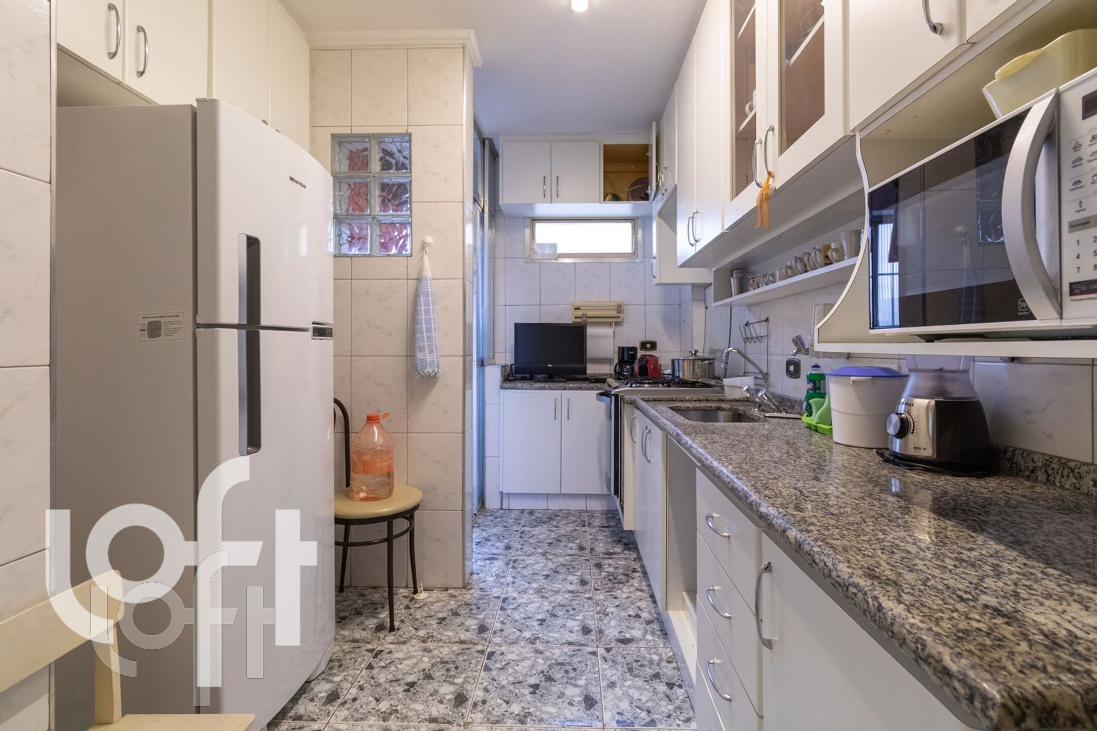 Apartamento à venda com 3 quartos, 90m² - Foto 15