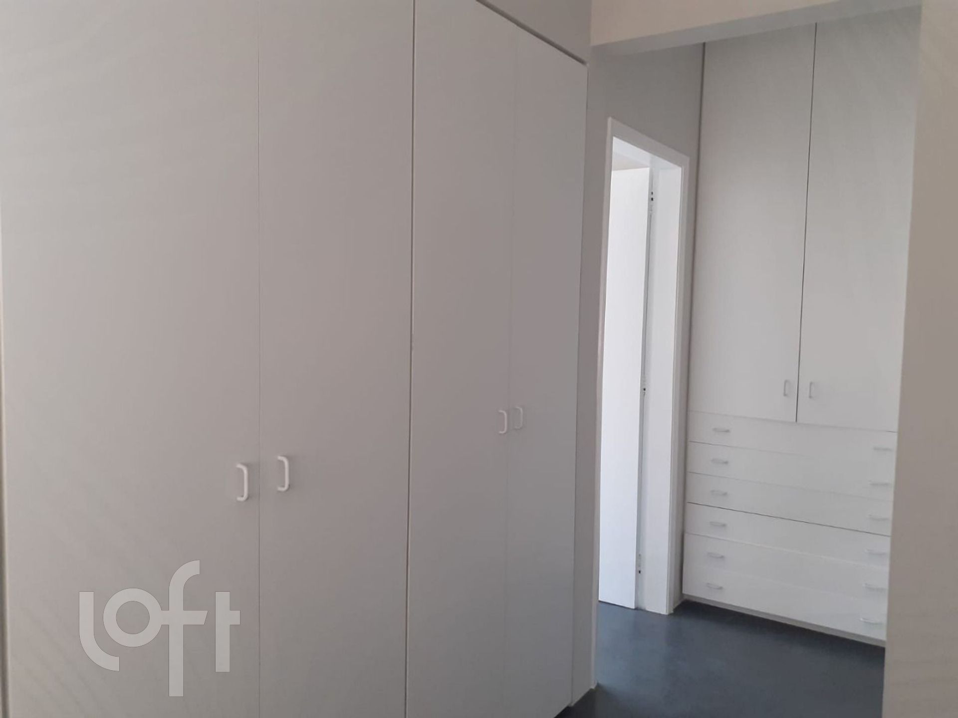 Apartamento à venda com 1 quarto, 69m² - Foto 17