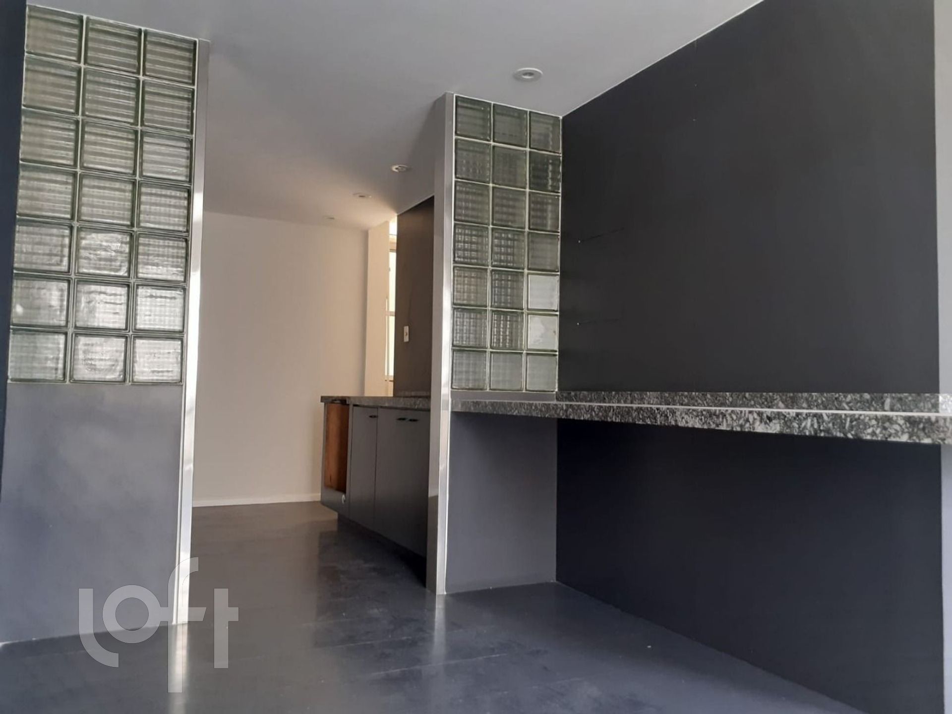 Apartamento à venda com 1 quarto, 69m² - Foto 19