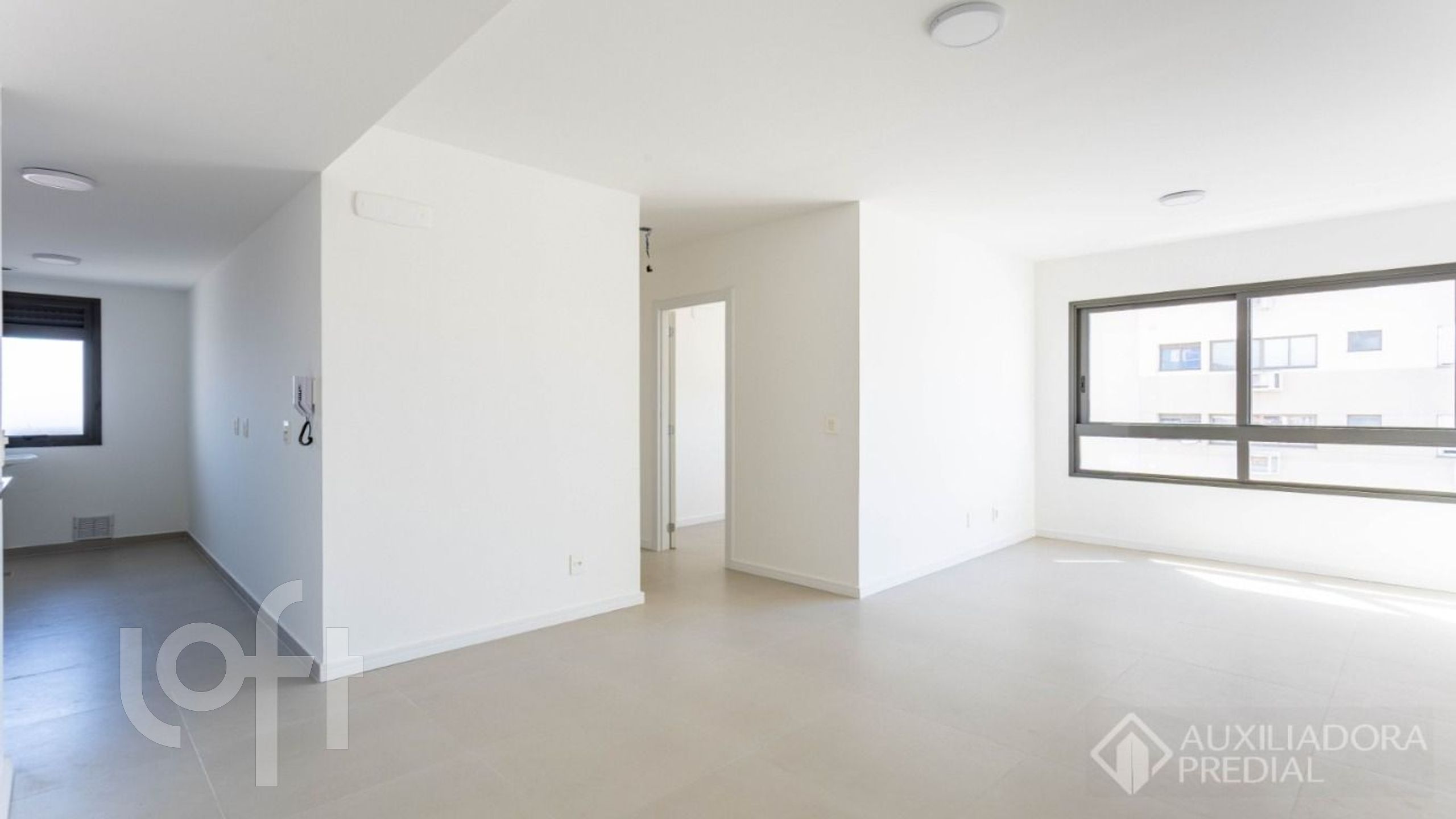 Apartamento com 57m², 2 dormitórios, 1 suíte, 1 vaga, Santana em Porto Alegre