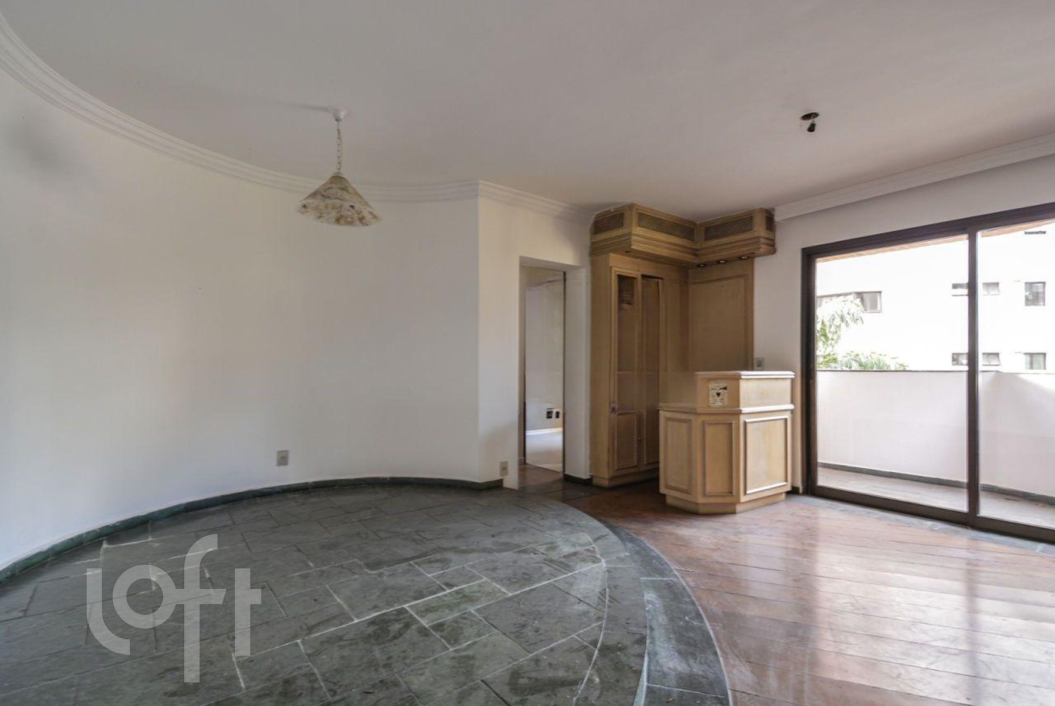 Apartamento à venda com 3 quartos, 144m² - Foto 1