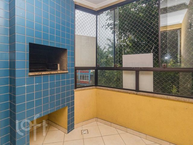 Apartamento com 63m², 2 dormitórios, 1 suíte, 1 vaga, Petrópolis em Porto Alegre