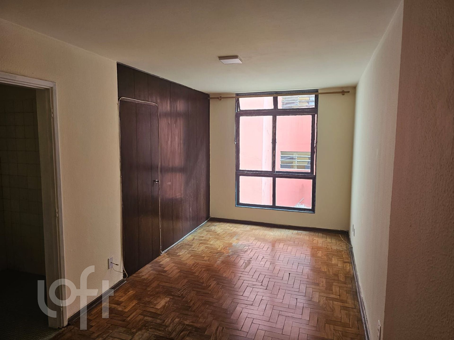 Apartamento à venda com 1 quarto, 34m² - Foto 1