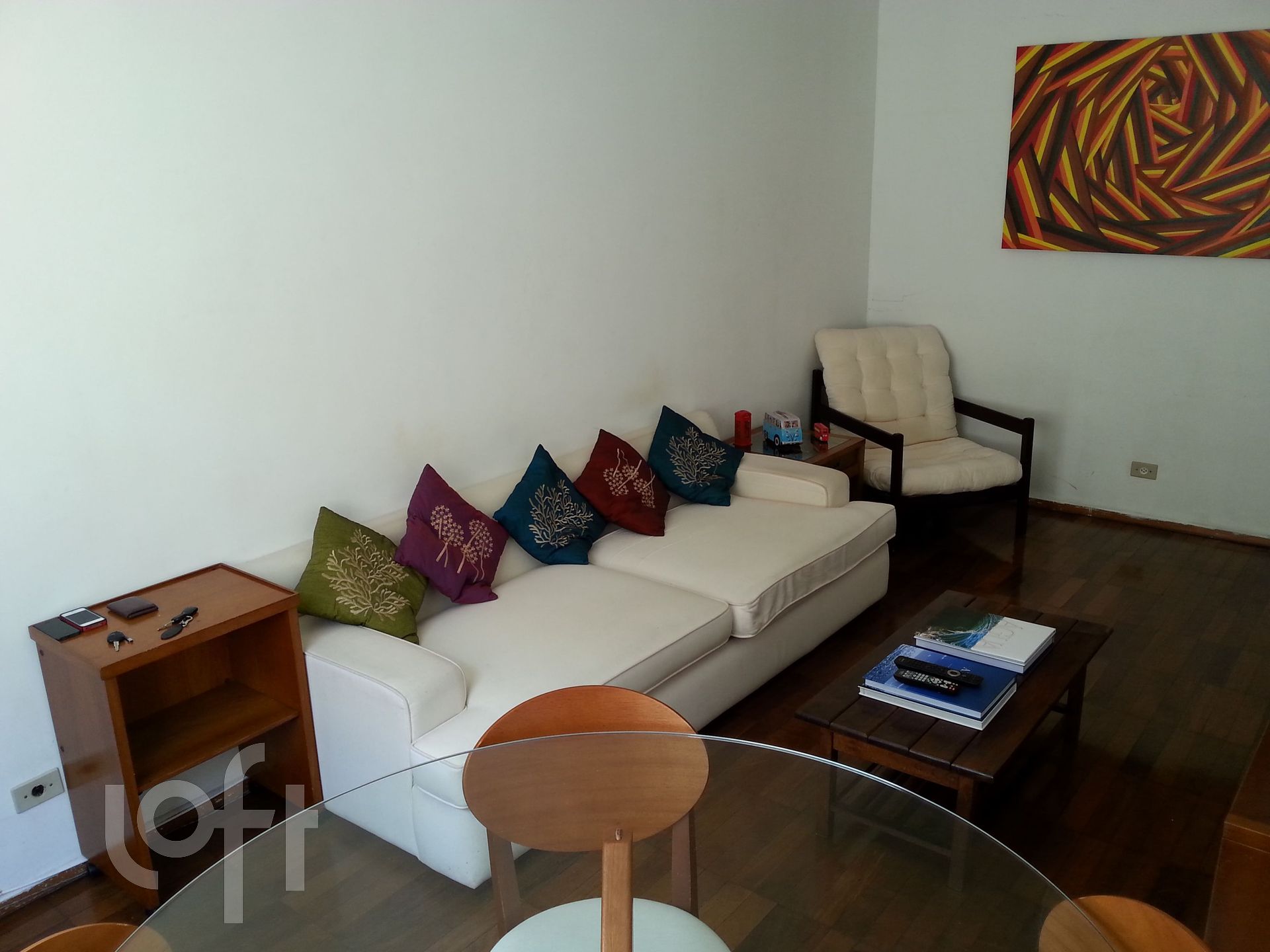 Apartamento à venda com 2 quartos, 77m² - Foto 2