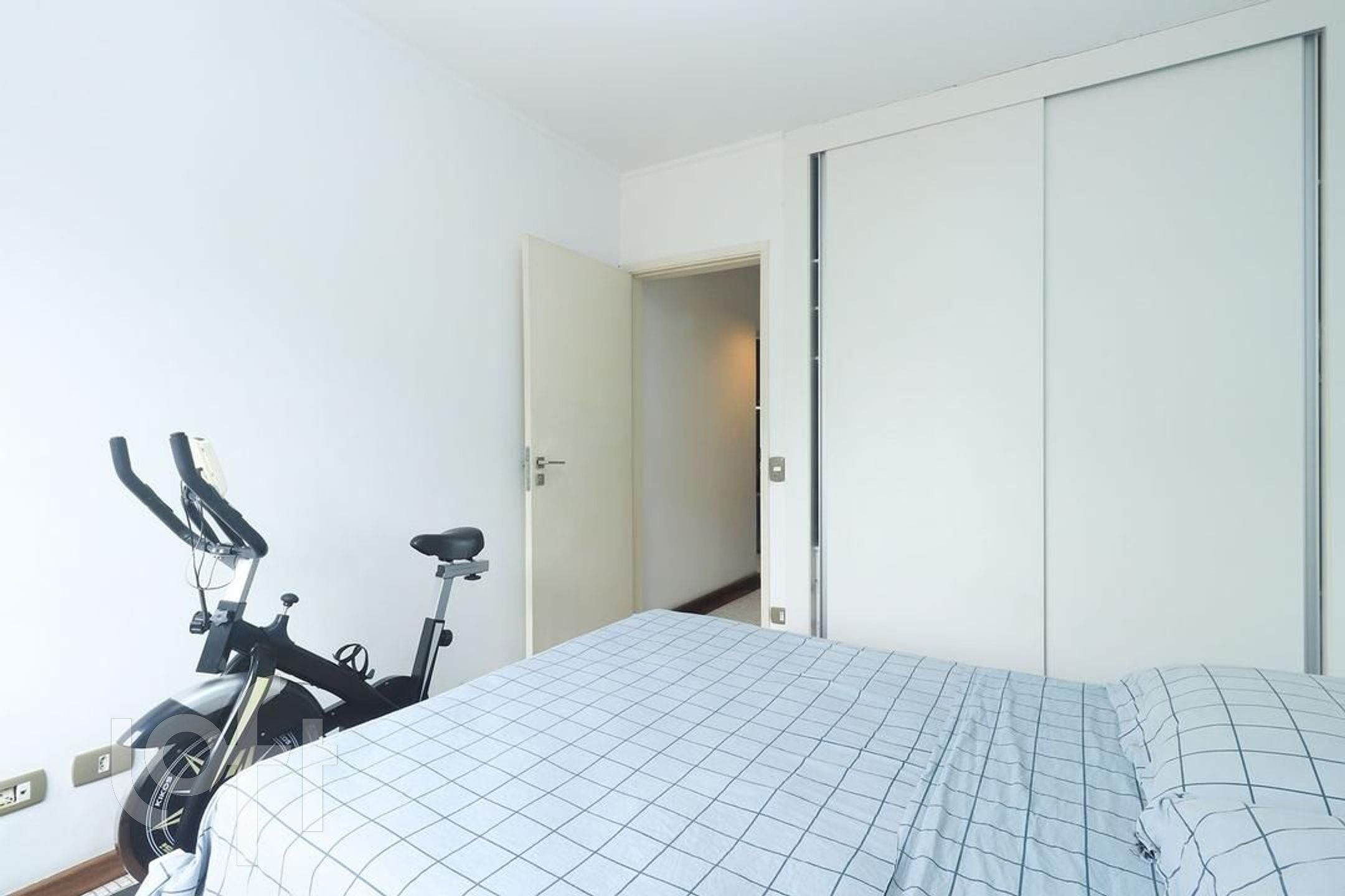 Apartamento à venda com 1 quarto, 72m² - Foto 18