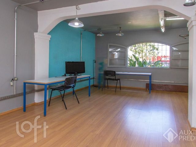 Casa com 95m², 2 dormitórios, 1 vaga, Jardim Botânico em Porto Alegre