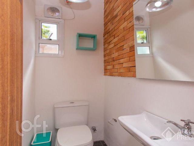 Casa com 95m², 2 dormitórios, 1 vaga, Jardim Botânico em Porto Alegre