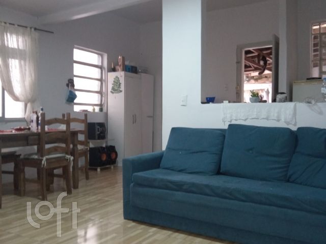 Casa com 160m², 2 dormitórios, 1 suíte, Menino Deus em Porto Alegre