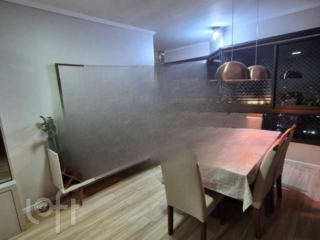 Apartamento com 89m², 3 dormitórios, 1 suíte, 2 vagas, Vila Ipiranga em Porto Alegre