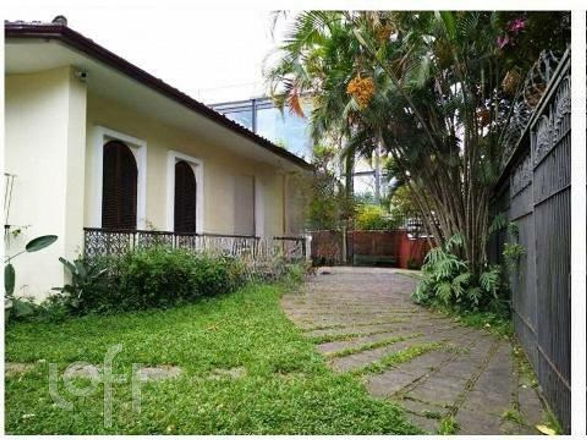 Casa à venda com 4 quartos, 366m² - Foto 12