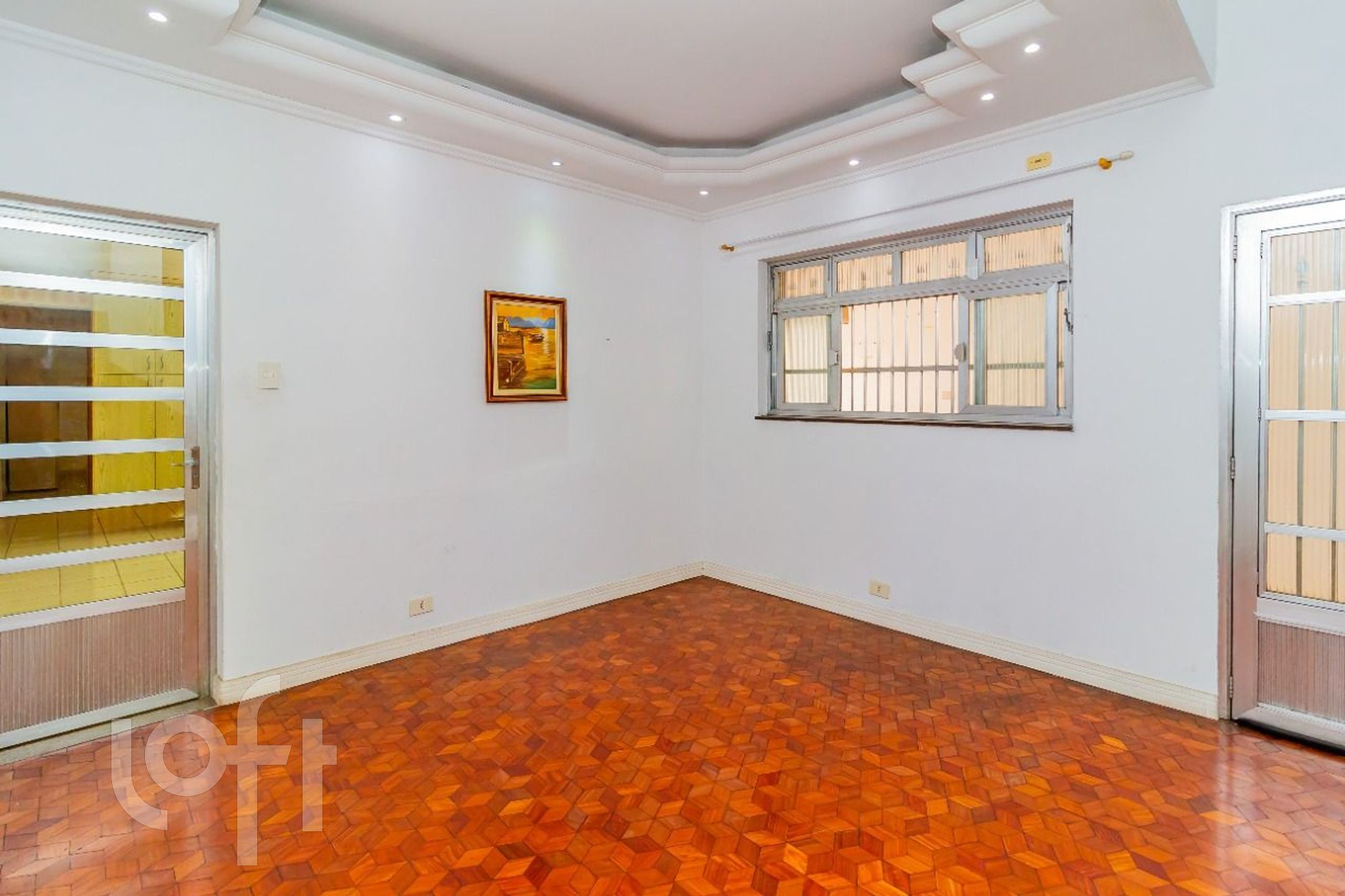 Casa à venda com 4 quartos, 240m² - Foto 3