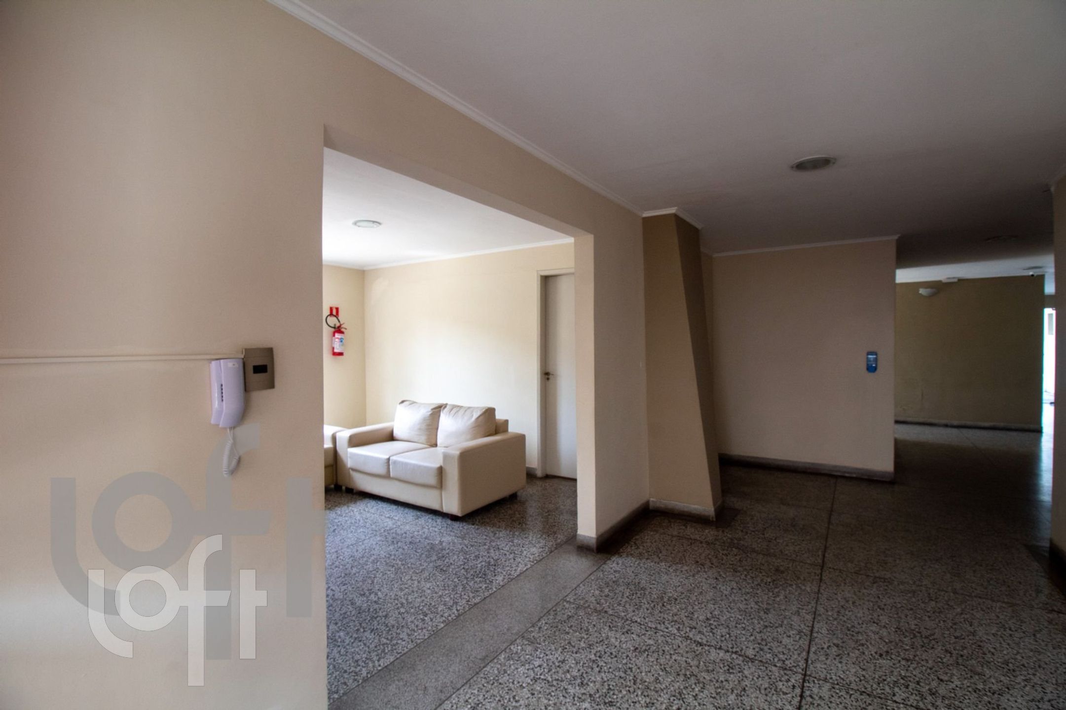 Apartamento à venda com 2 quartos, 60m² - Foto 42