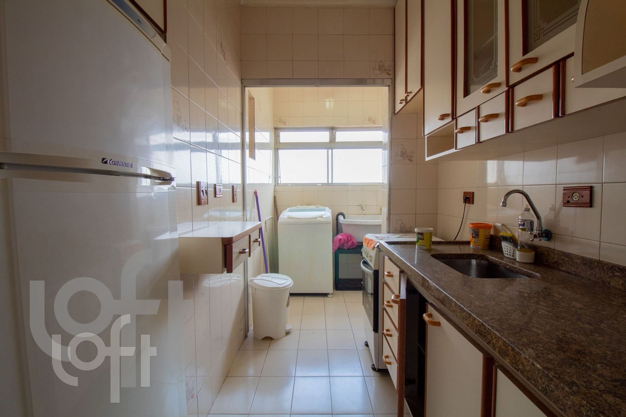 Apartamento à venda com 2 quartos, 60m² - Foto 32