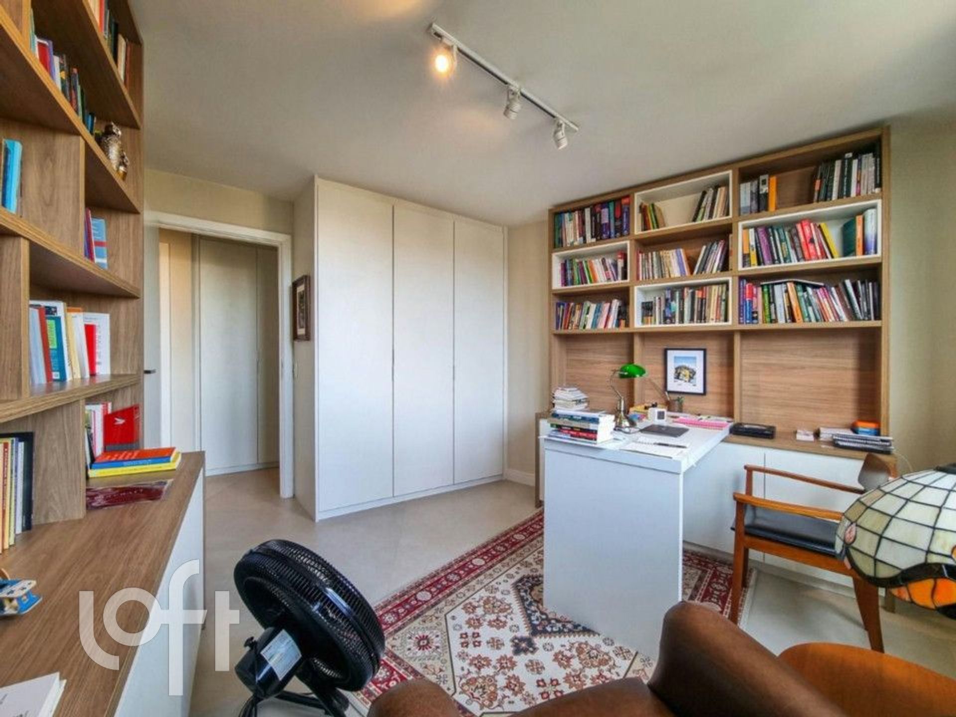 Apartamento à venda com 3 quartos, 180m² - Foto 11