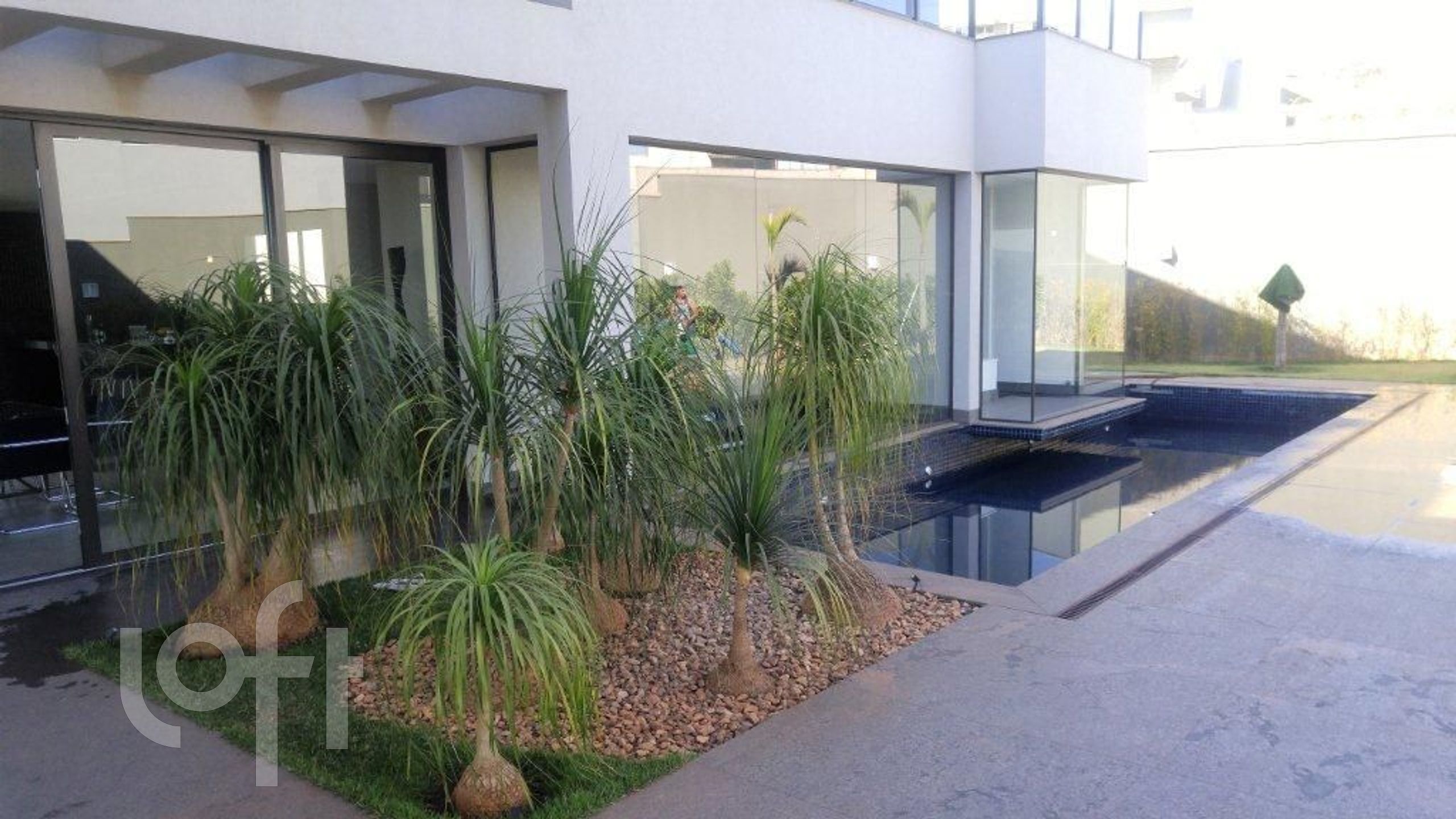 Casa à venda com 6 quartos, 1100m² - Foto 11