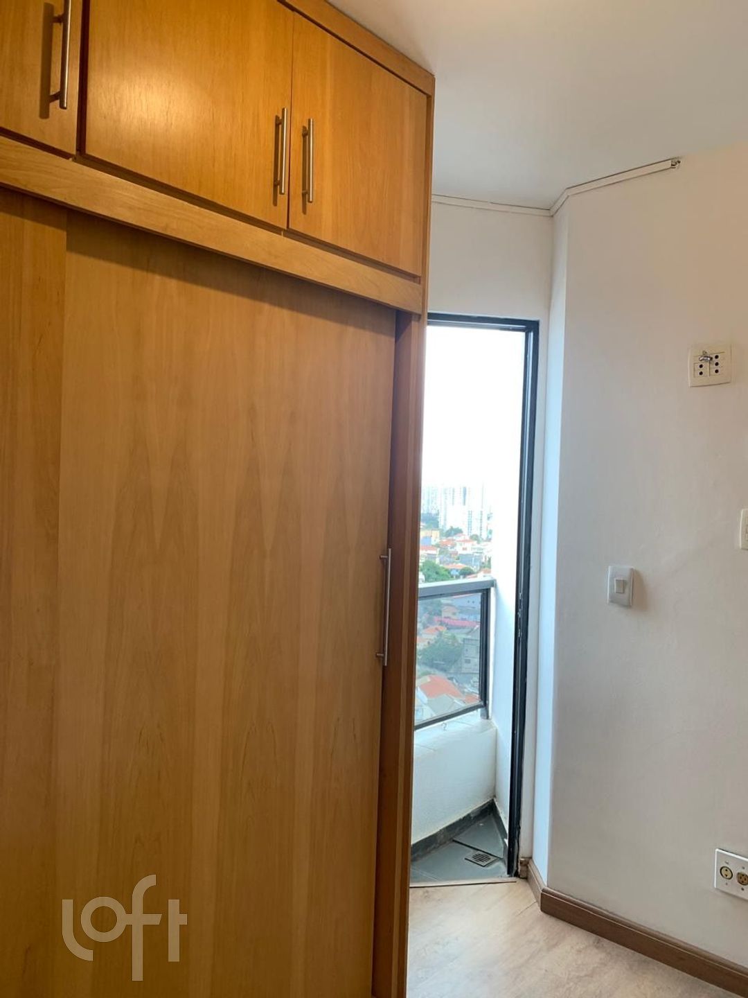 Apartamento à venda com 3 quartos, 75m² - Foto 17