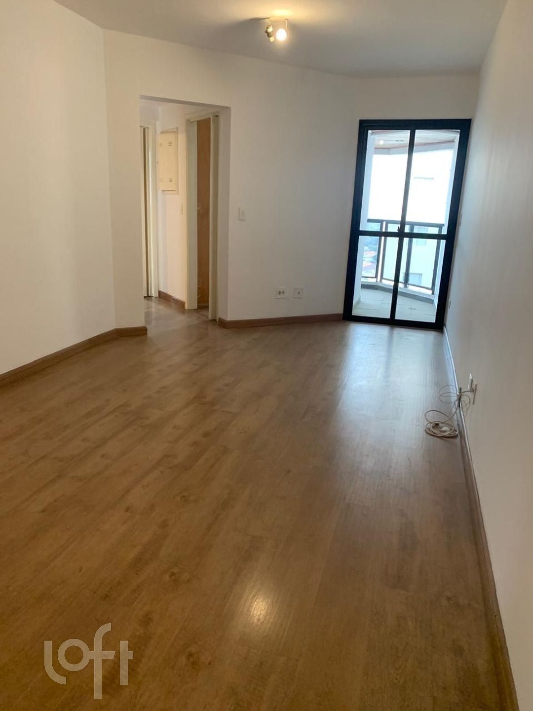 Apartamento à venda com 3 quartos, 75m² - Foto 1