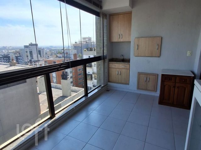 Apartamento com 124m², 3 dormitórios, 1 suíte, 3 vagas, São João em Porto Alegre