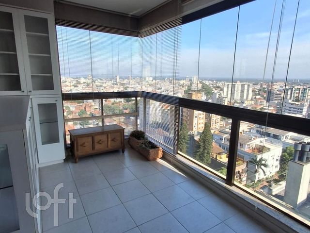 Apartamento com 124m², 3 dormitórios, 1 suíte, 3 vagas, São João em Porto Alegre