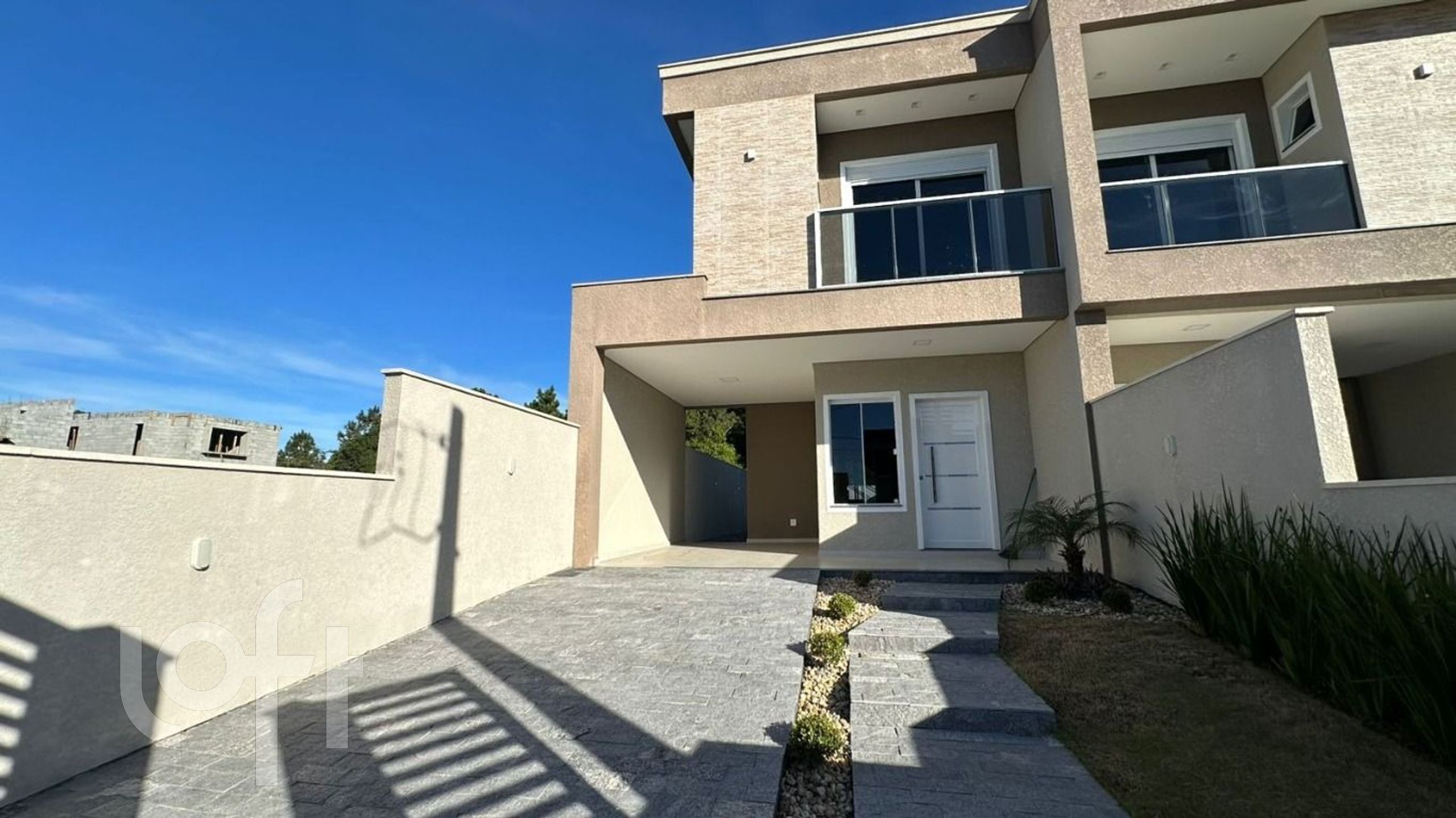 Casa à venda em São João do Rio Vermelho com 156 m², 3 quartos, 1 suíte, 4 vagas
