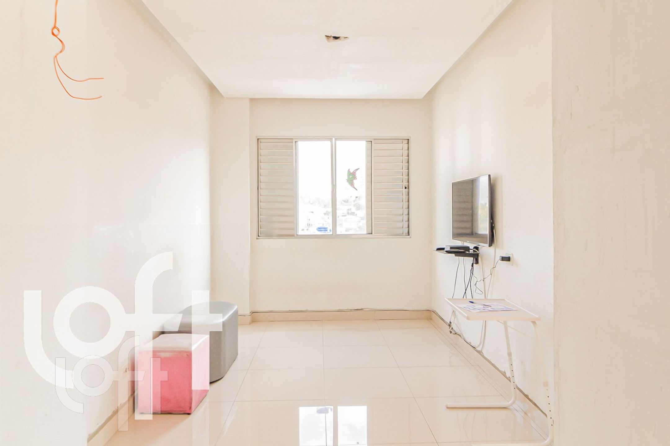 Apartamento à venda com 2 quartos, 56m² - Foto 1