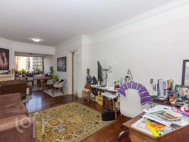 Apartamento com 116m², 2 dormitórios, 1 suíte, 1 vaga, Auxiliadora em Porto Alegre