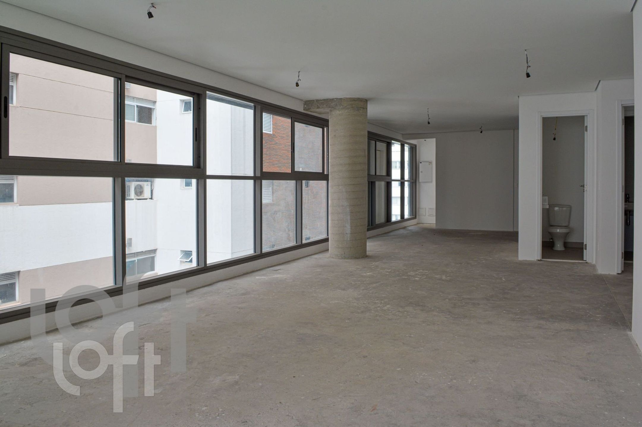 Apartamento à venda com 3 quartos, 145m² - Foto 4