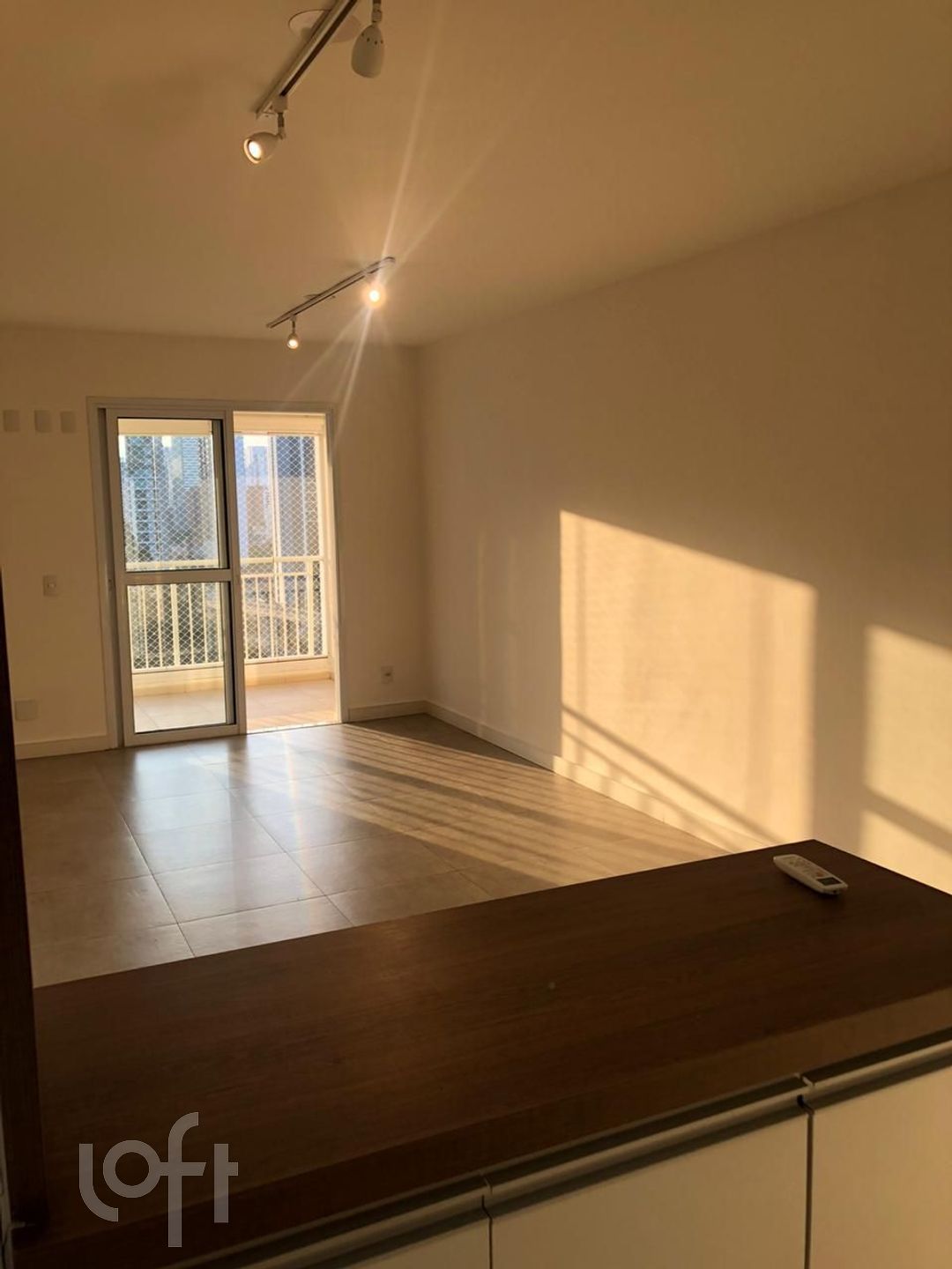 Apartamento à venda com 2 quartos, 85m² - Foto 3