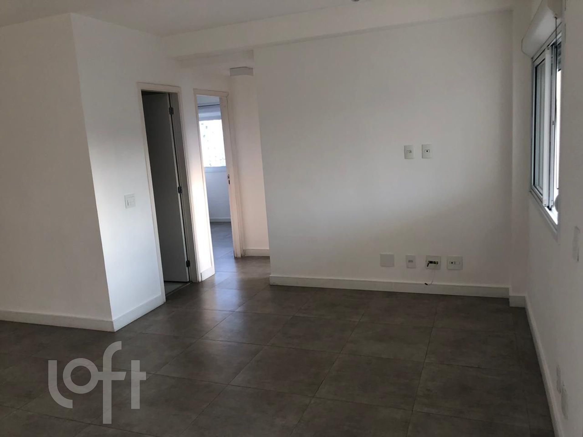 Apartamento à venda com 2 quartos, 85m² - Foto 2