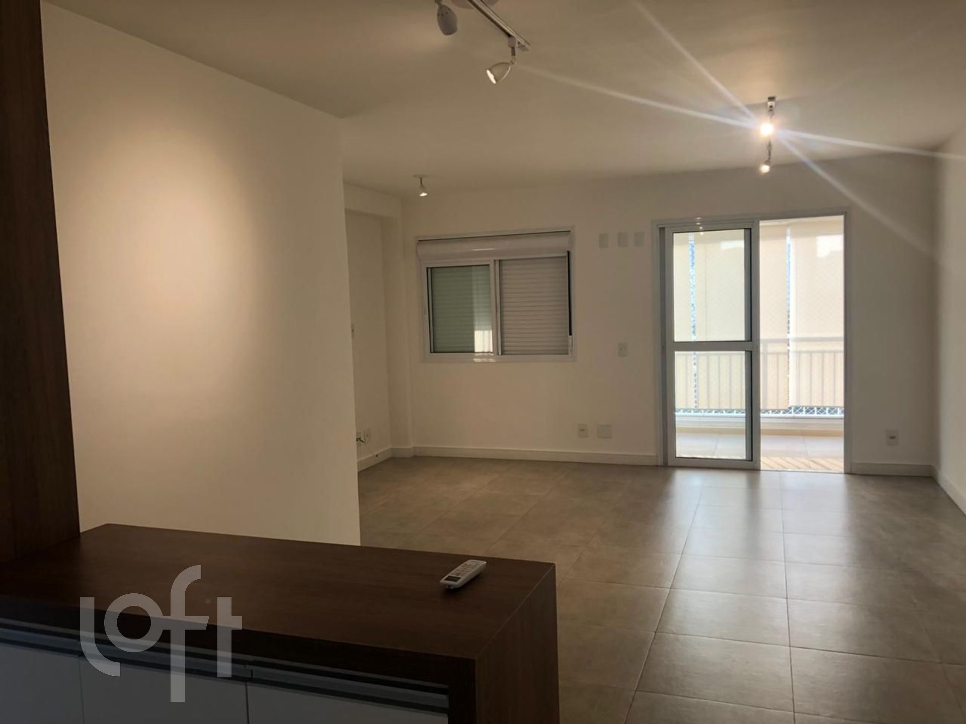 Apartamento à venda com 2 quartos, 85m² - Foto 4