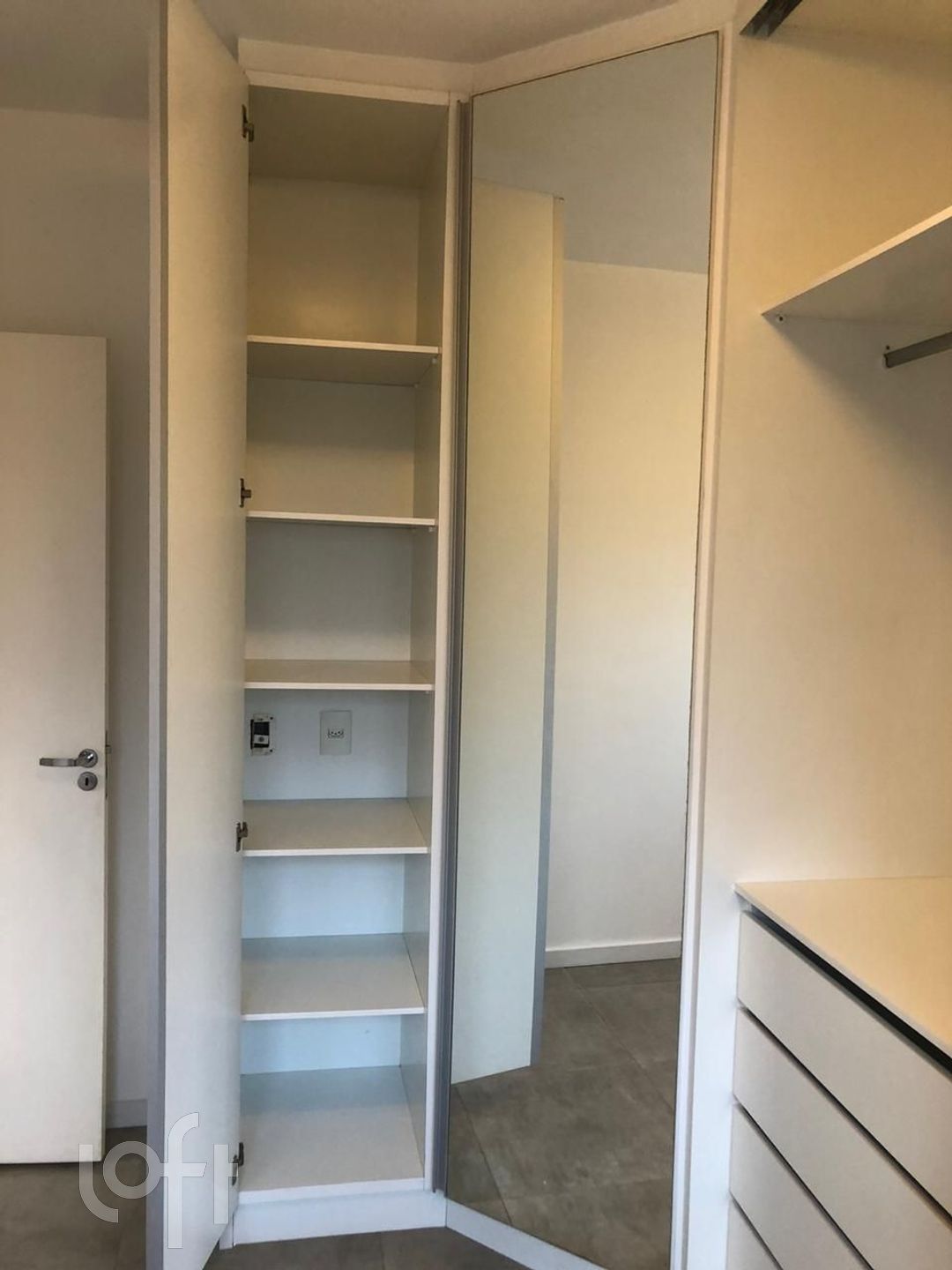 Apartamento à venda com 2 quartos, 85m² - Foto 23