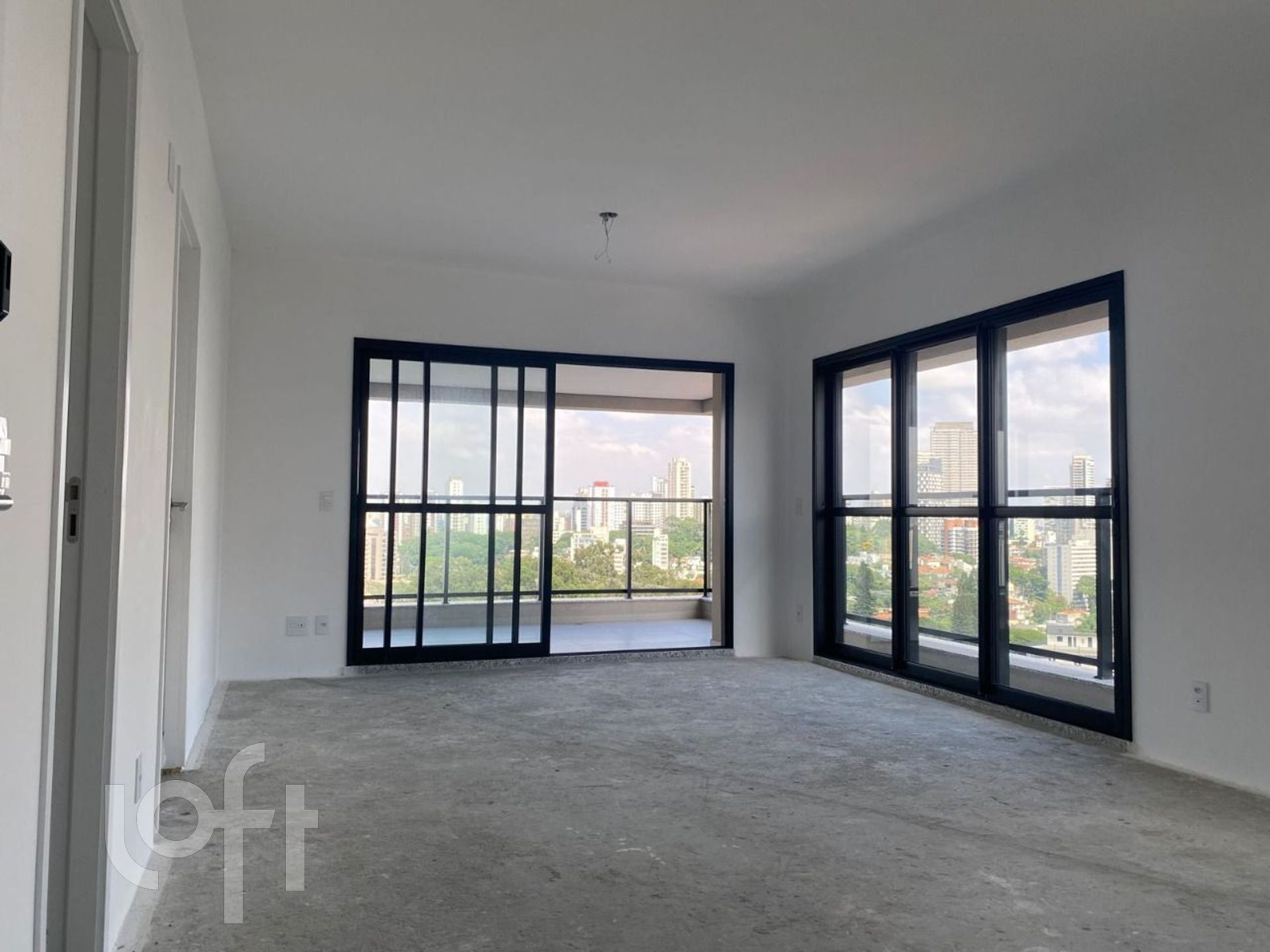 Apartamento à venda em Pinheiros com 163 m², 4 quartos, 2 vagas