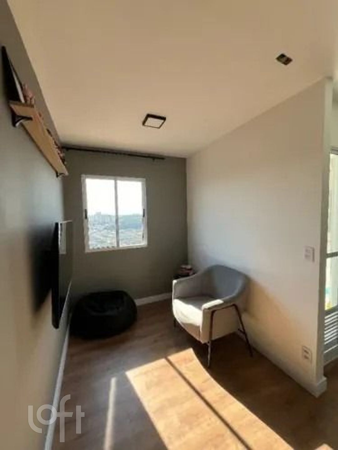 Apartamento à venda com 1 quarto, 30m² - Foto 2