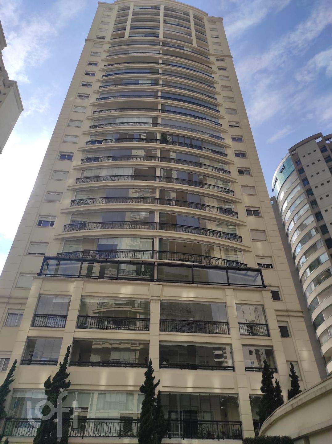 Apartamento à venda com 3 quartos, 107m² - Foto 32