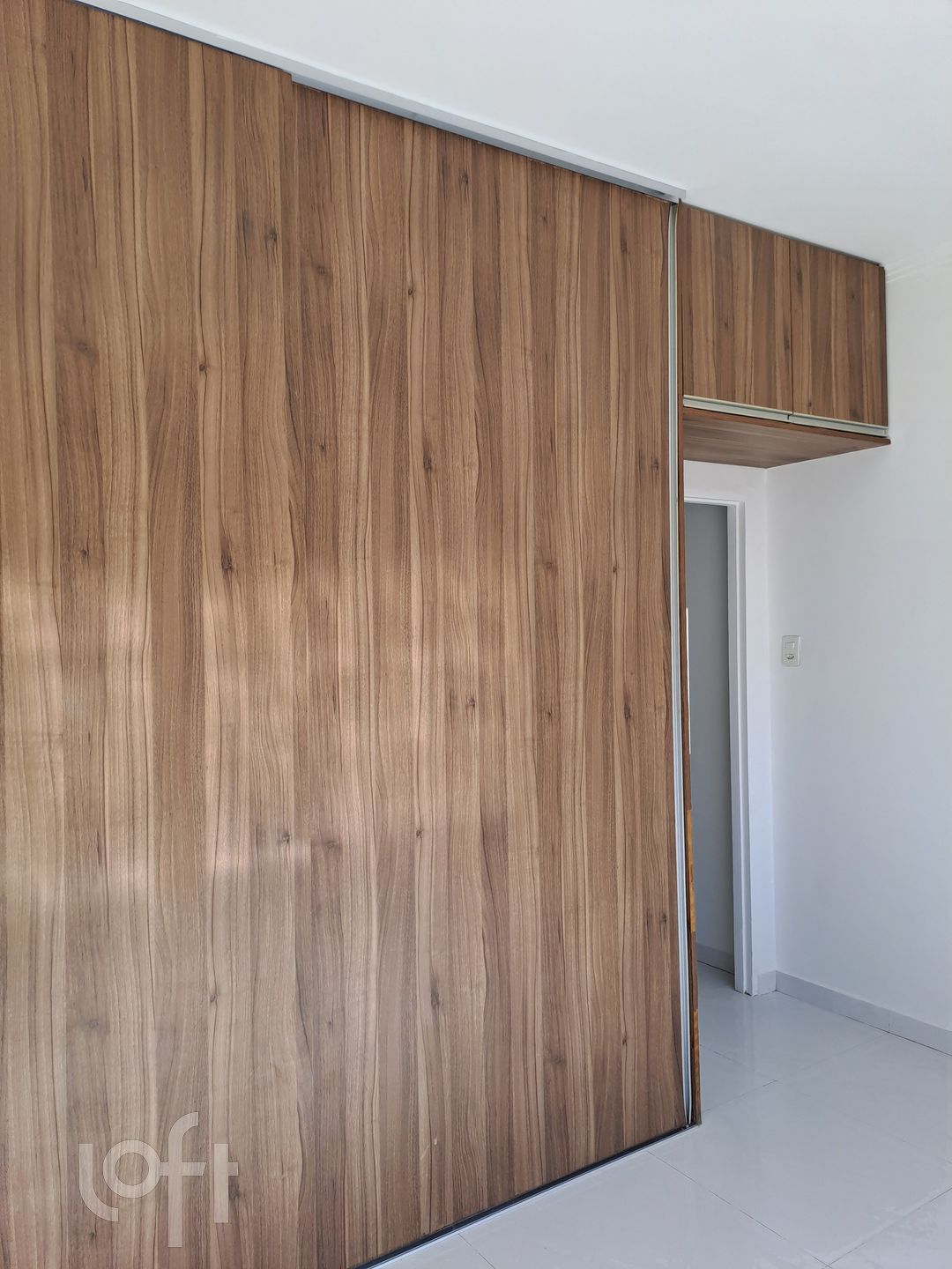 Apartamento à venda com 1 quarto, 32m² - Foto 2