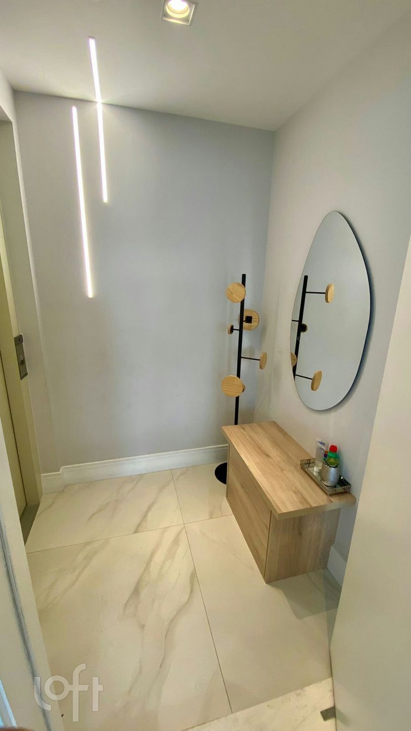 Apartamento à venda com 4 quartos, 202m² - Foto 9