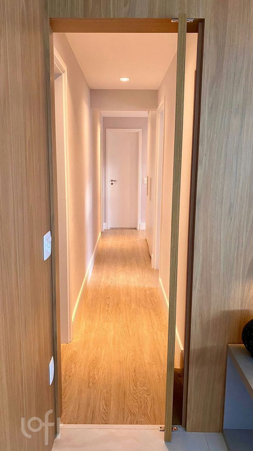 Apartamento à venda com 4 quartos, 202m² - Foto 27